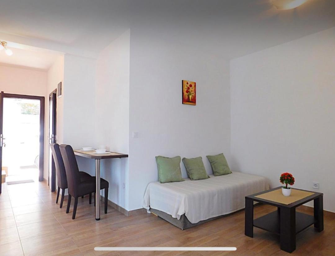 Apartments Lekic Budua Esterno foto