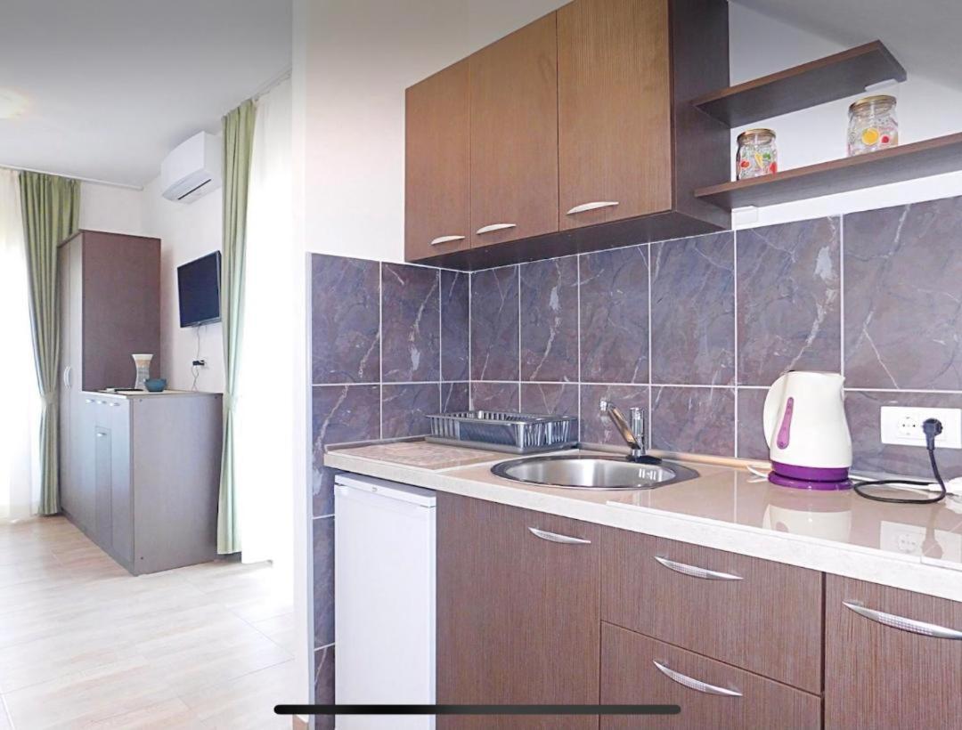 Apartments Lekic Budua Esterno foto